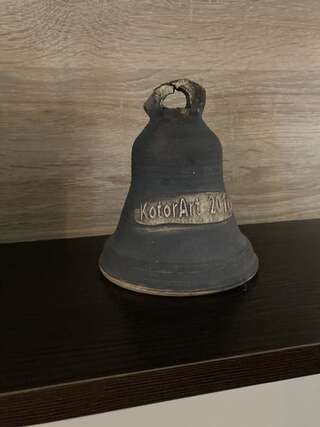 Дома для отпуска Krasici Green House Тиват Двухуровневый дом располагает четырьмя спальнями и террасой и видом на море.-11