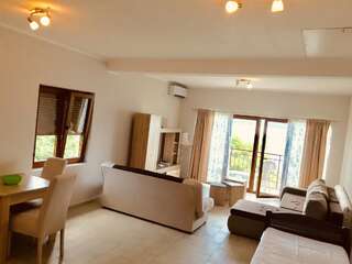 Дома для отпуска Krasici Green House Тиват Номер-студио с видом на море-4