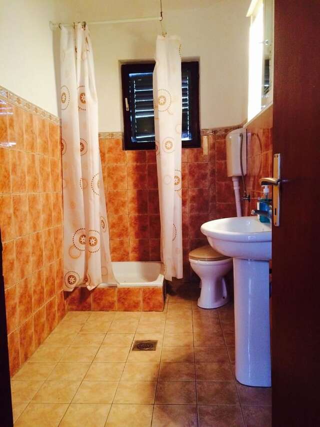 Дома для отпуска Krasici Green House Тиват-40